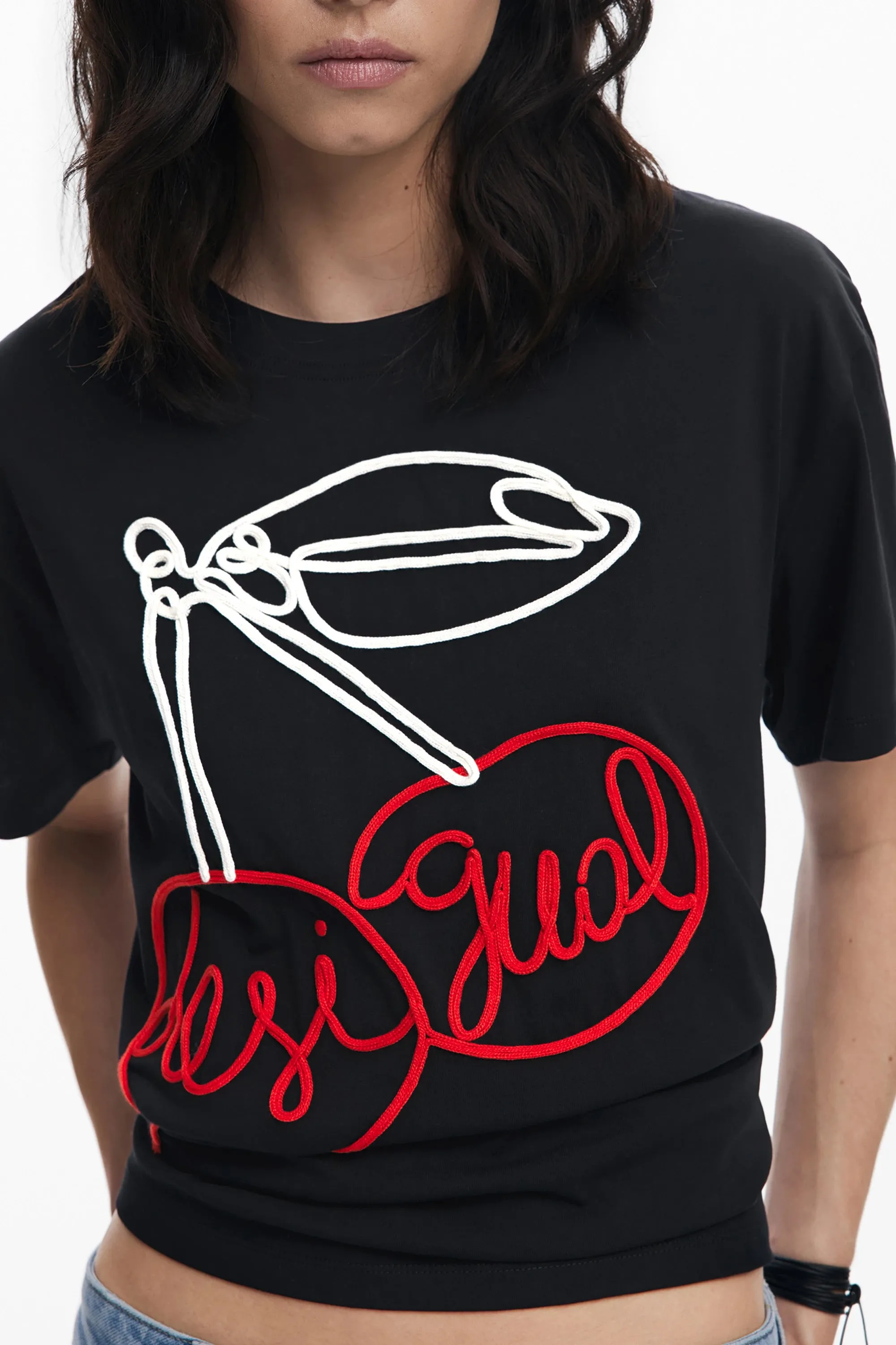 DESIGUAL WOMEN S SHORT-SLEEVE T-SHIRT BLACK sold by Siebentaschen product image thumbnail 3