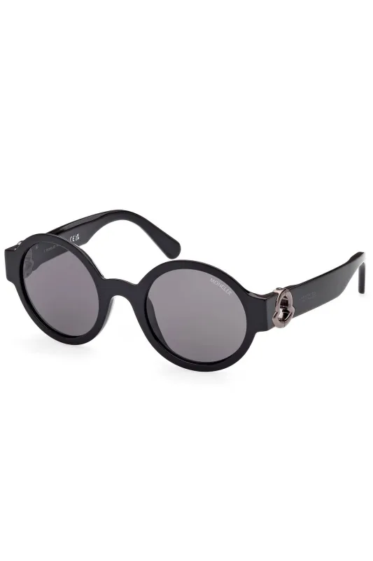 MONCLER BLACK WOMAN SUNGLASSES sold by Siebentaschen