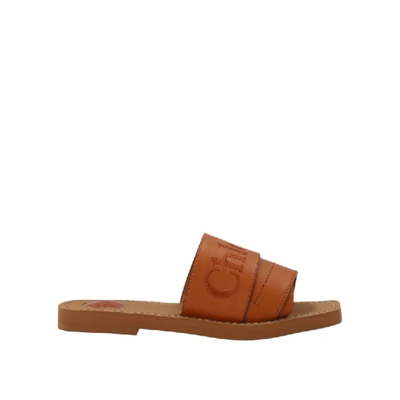 Chloè Logo Woody Flat Sandals-Brown-WOMEN made by Siebentaschen