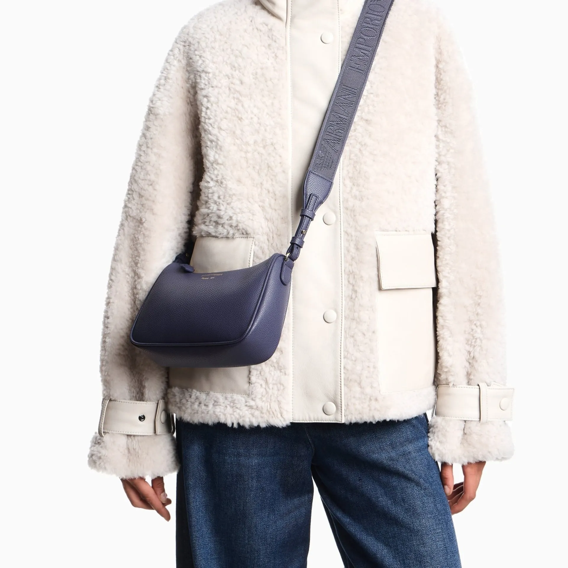 Emporio Armani Shoulder Bag sold by Siebentaschen product image thumbnail 5