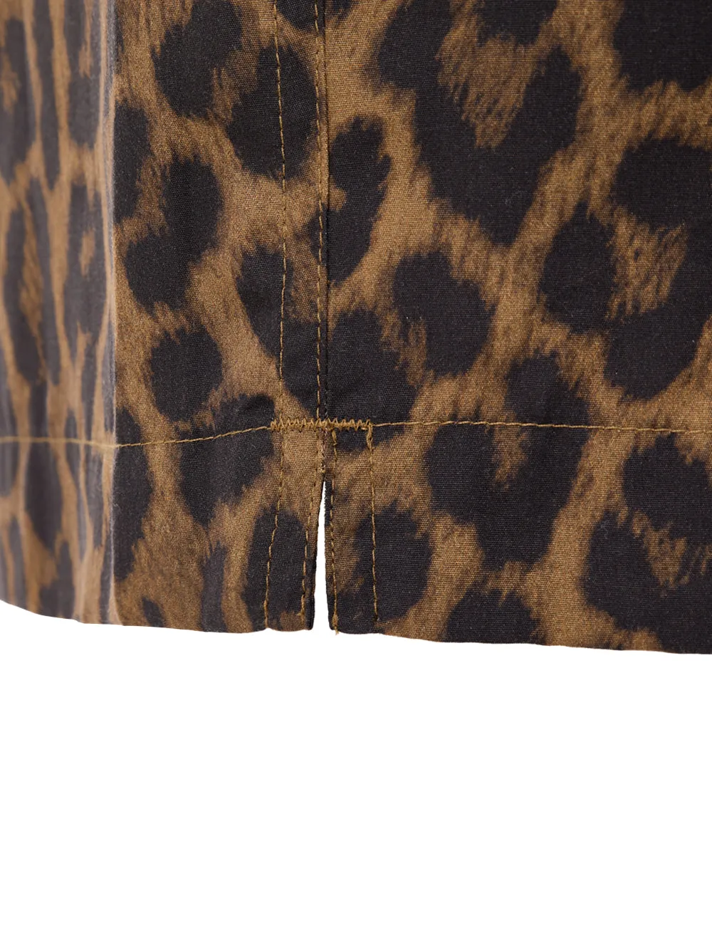 Tom Ford Shorts Leopard Print sold by Siebentaschen product image thumbnail 4
