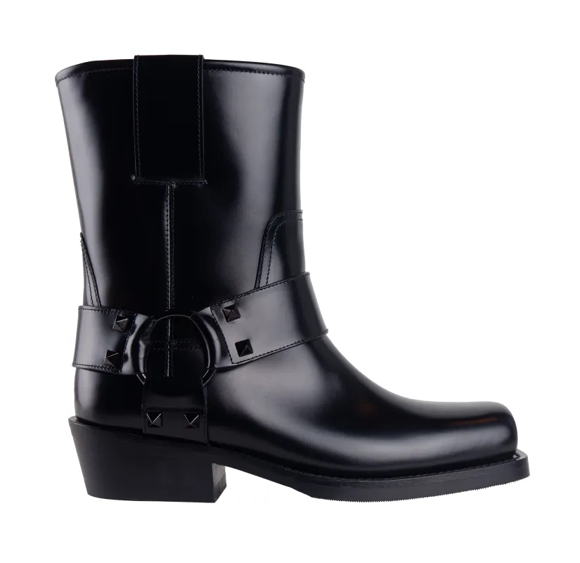 Valentino Garavani Woman Ankle Boot Leather Studded Black made by Valentino Garavani