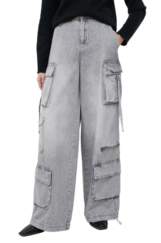 jeans mineral grey made by Patrizia Pepe