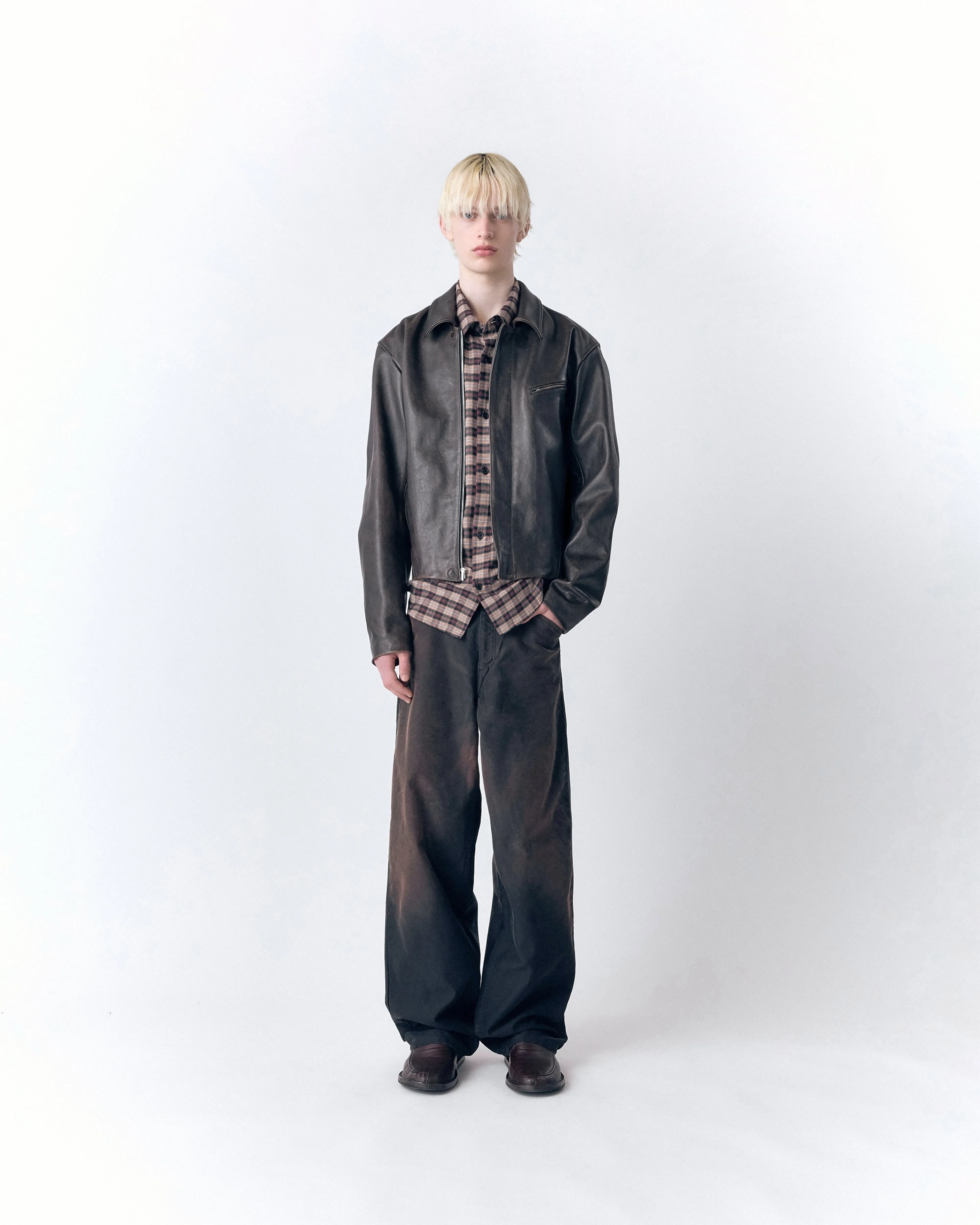 ANDRÉ SUNFADED CHINO PANTS IN ORGANIC COTTON sold by vuja dè product image thumbnail 4