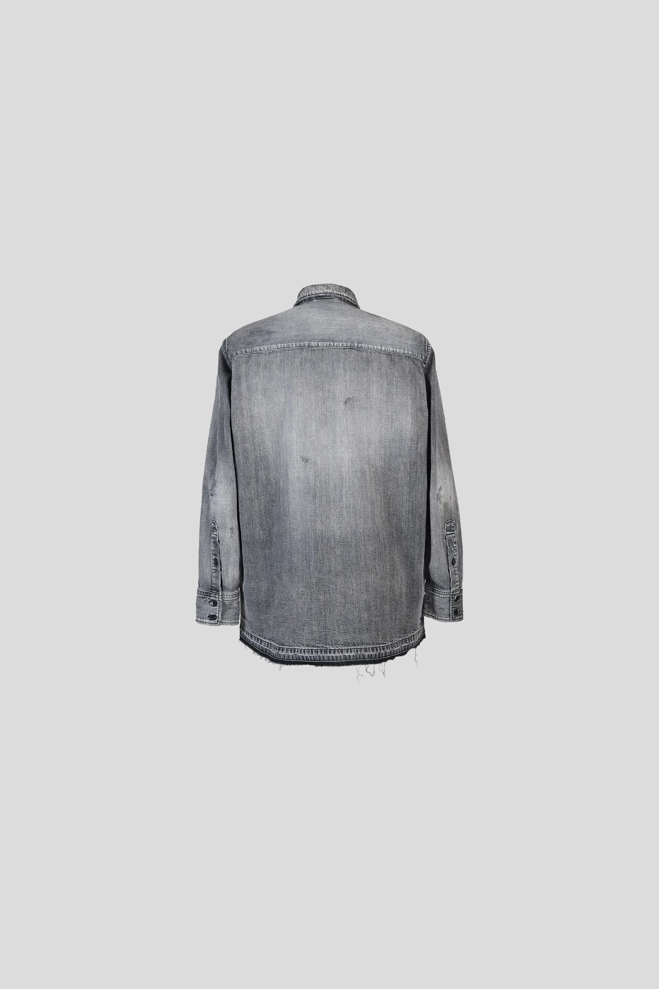 WYATT GRAY CHAMBRAY SHIRT IN DENIM sold by vuja dè product image thumbnail 3