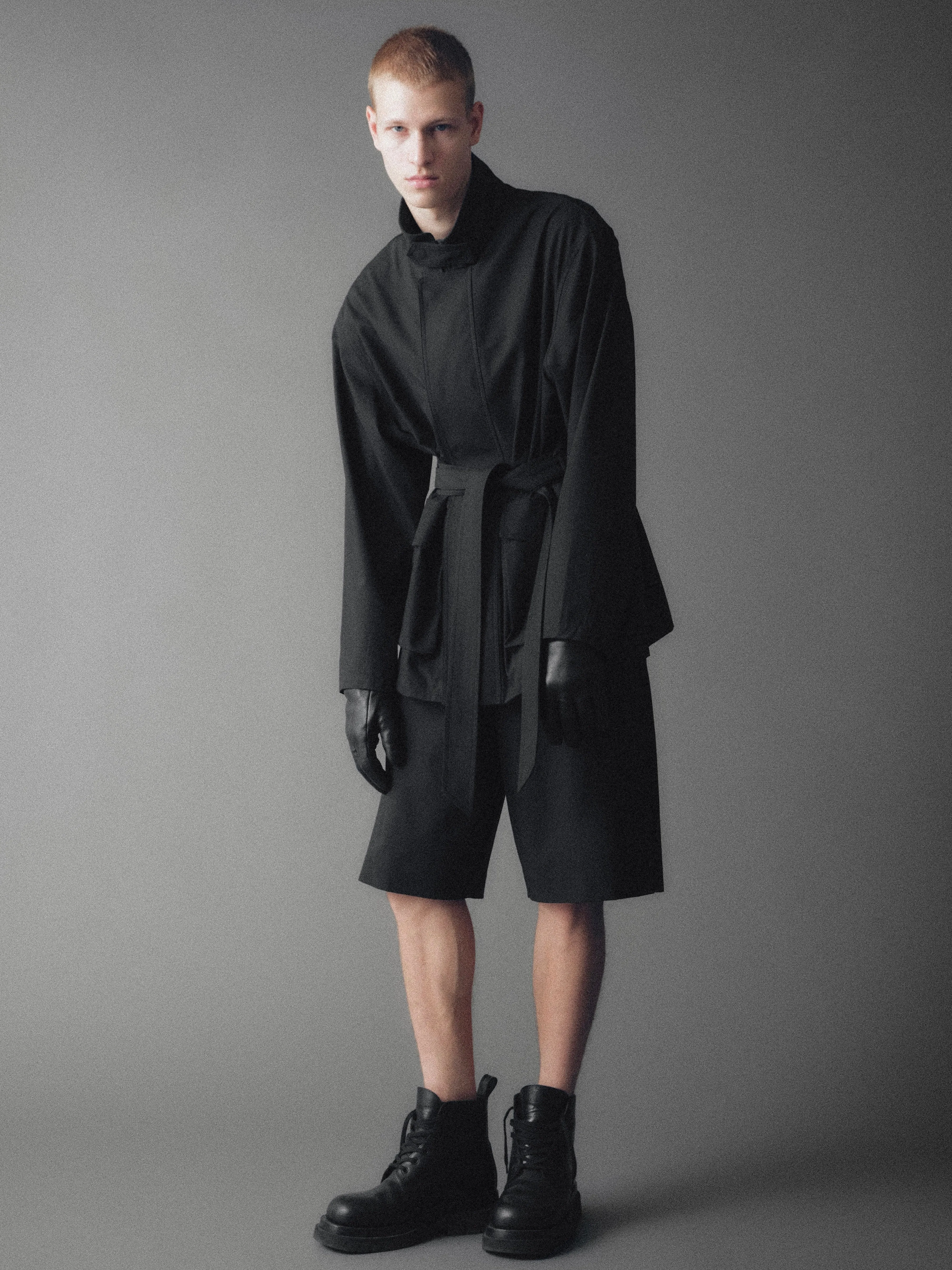 Everett Pleated Shorts in Cotton Poplin sold by vuja dè product image thumbnail 3