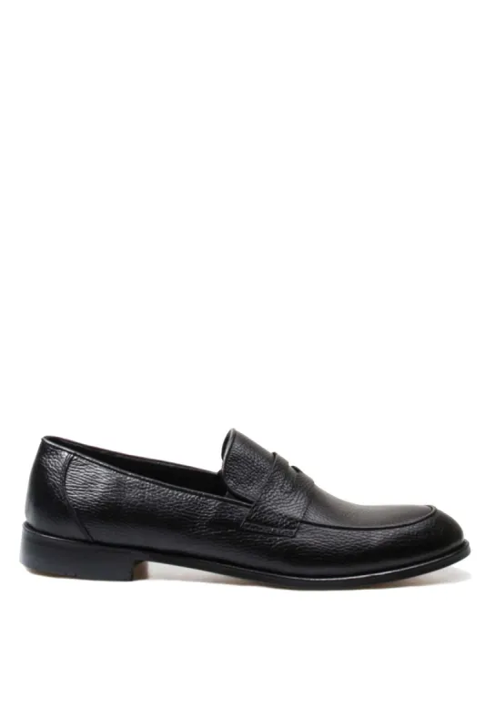 Men's Black Pebble Grain Leather Loafers - Wessi sold by Wessi