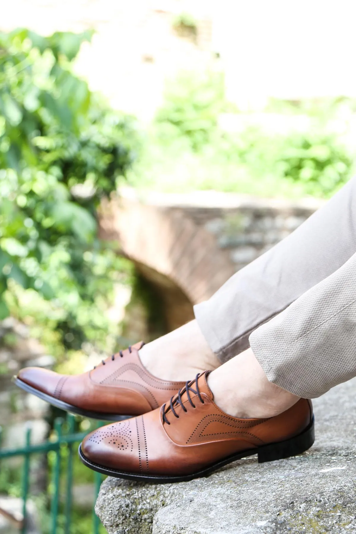 Men's Brown Leather Oxford Shoes with Perforated Detailing - Wessi sold by Wessi
