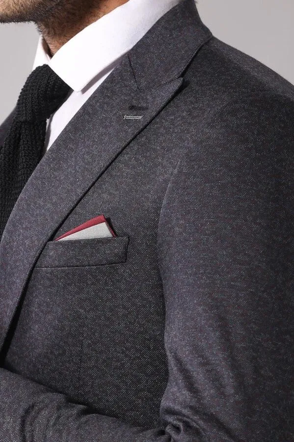 Single Button Double Vent Pointed Collar Navy Blue Blazer - Wessi sold by Wessi product image thumbnail 2