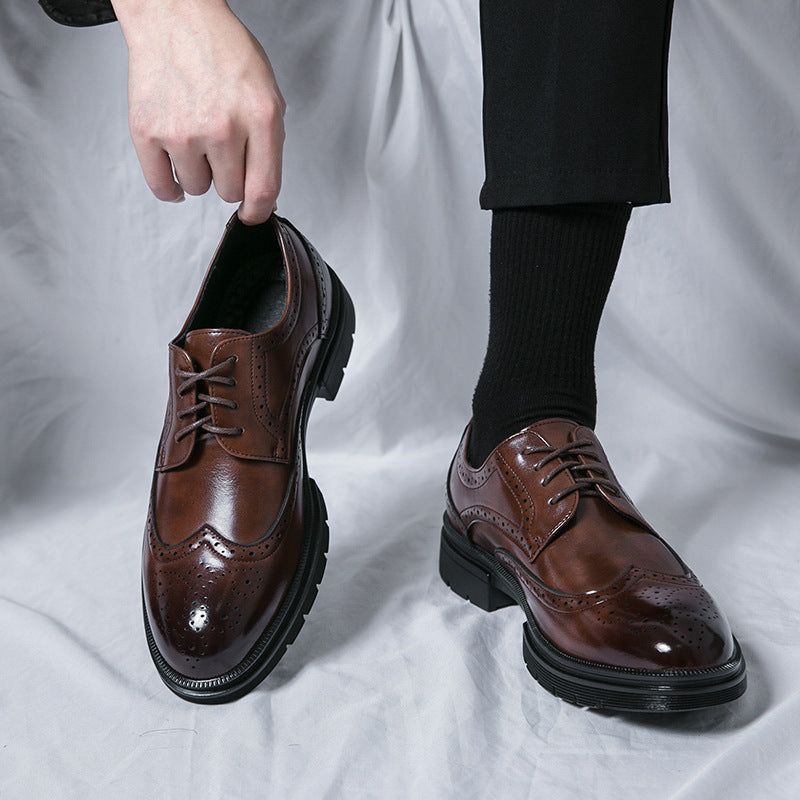 Spring And Autumn Men's Brogue Business Formal Wear Leather Shoes sold by Wessi