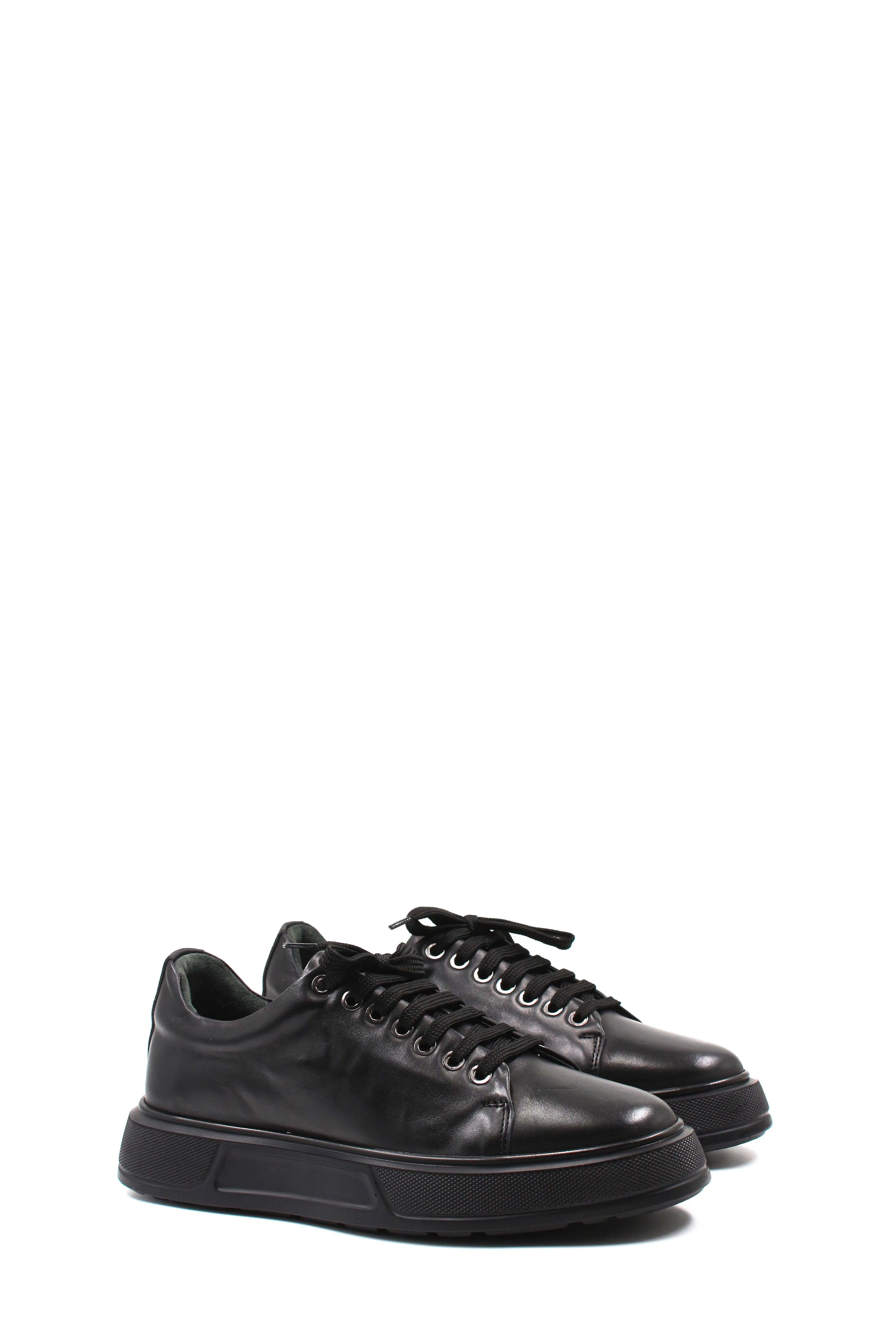 Men's Black Chunky Sole Leather Sneakers with Enhanced Comfort - Wessi sold by Wessi product image thumbnail 4