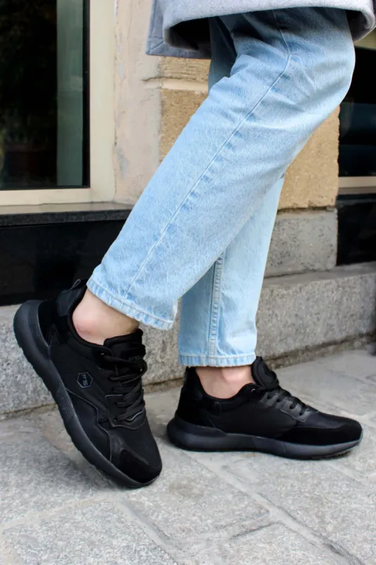 Men's Black Athletic Sneakers with Cushioned Sole - Wessi sold by Wessi