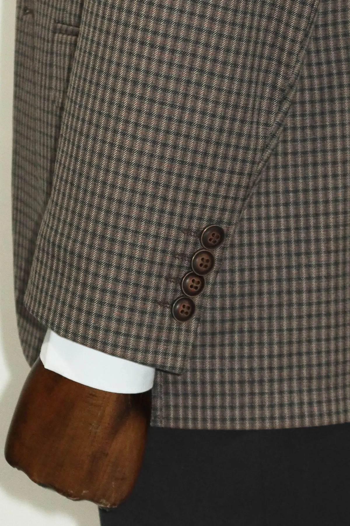 4 Drop Checkered Brown Jacket-Wessi sold by Wessi product image thumbnail 4