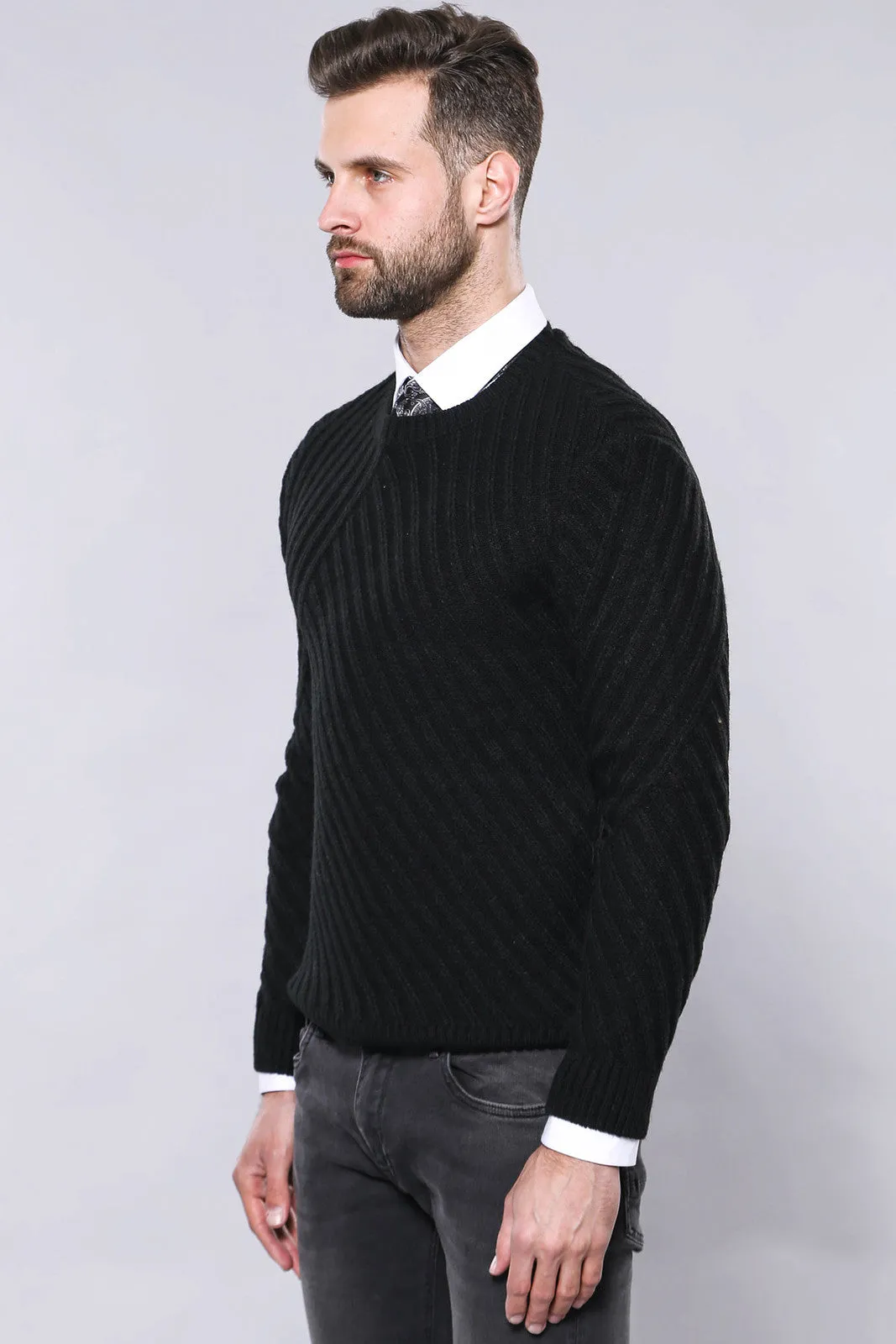 Patterned Circle Neck Black Sweater - Wessi sold by Wessi product image thumbnail 3