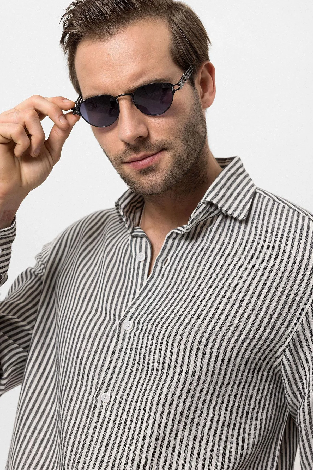 Men's Black Relaxed Fit Basic T-Shirt - Wessi sold by Wessi product image thumbnail 5