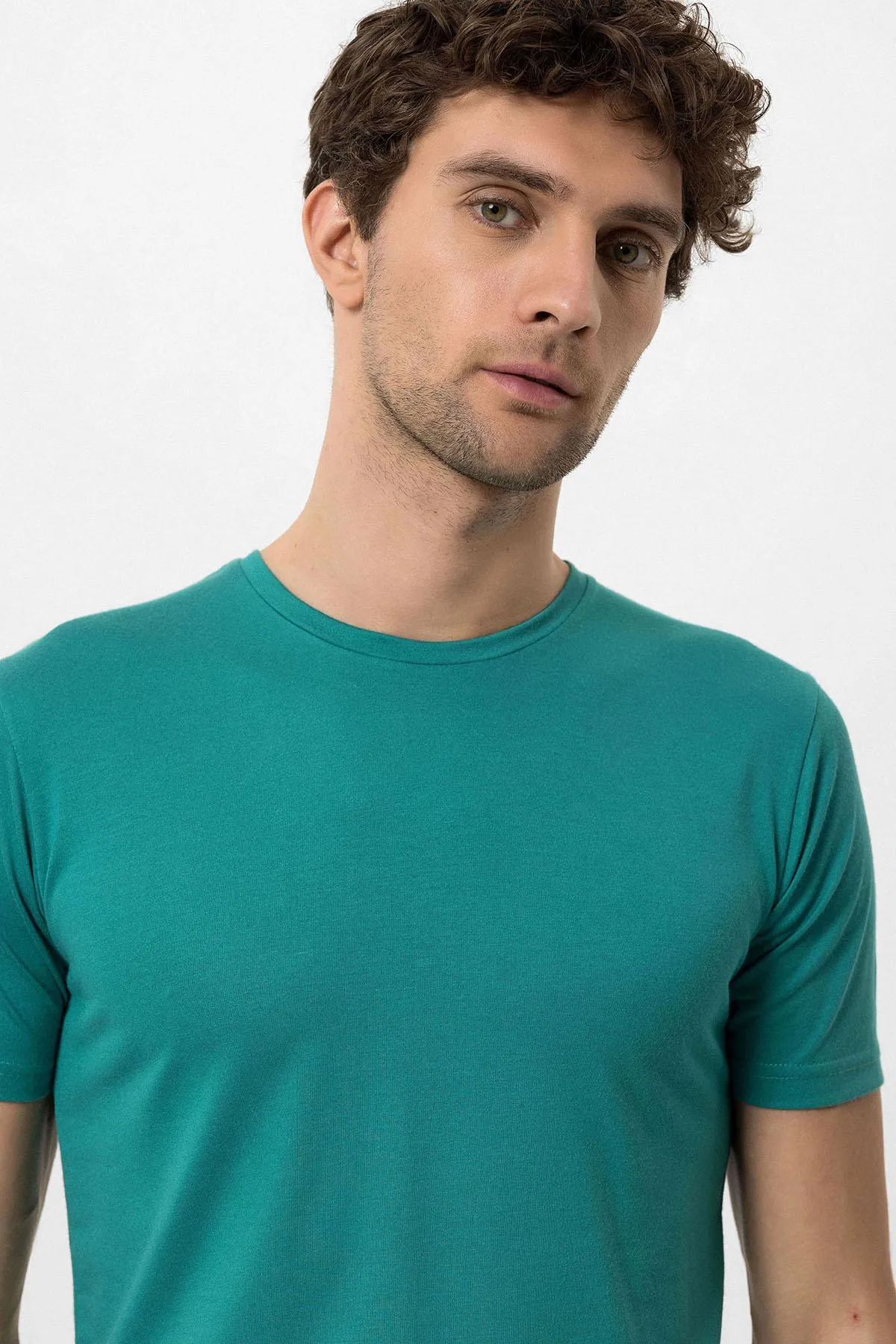 Men's Green Crew Neck Slim Fit T-Shirt - Wessi sold by Wessi product image thumbnail 4