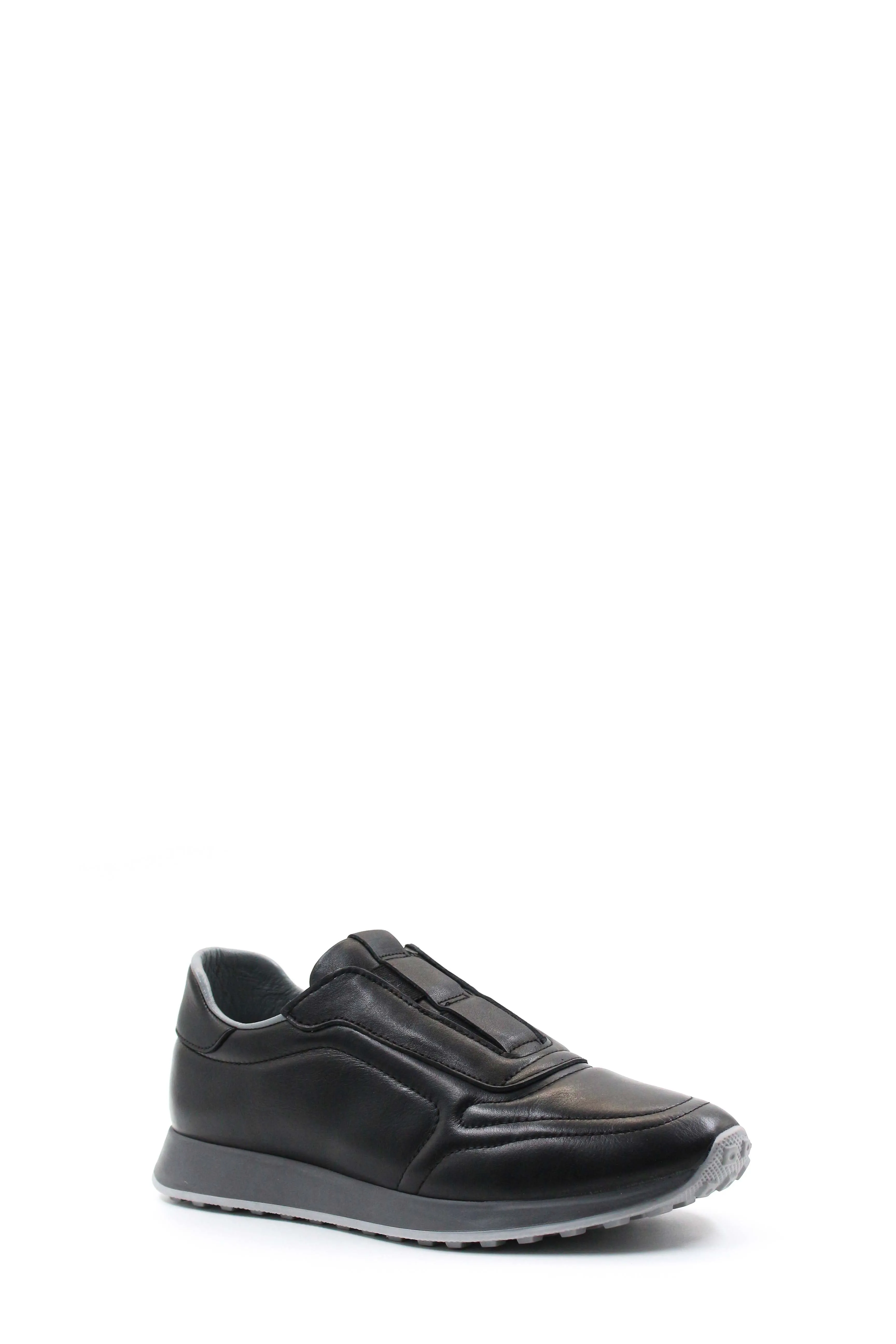 Black Leather Slip-On Sneakers Wessi sold by Wessi product image thumbnail 3