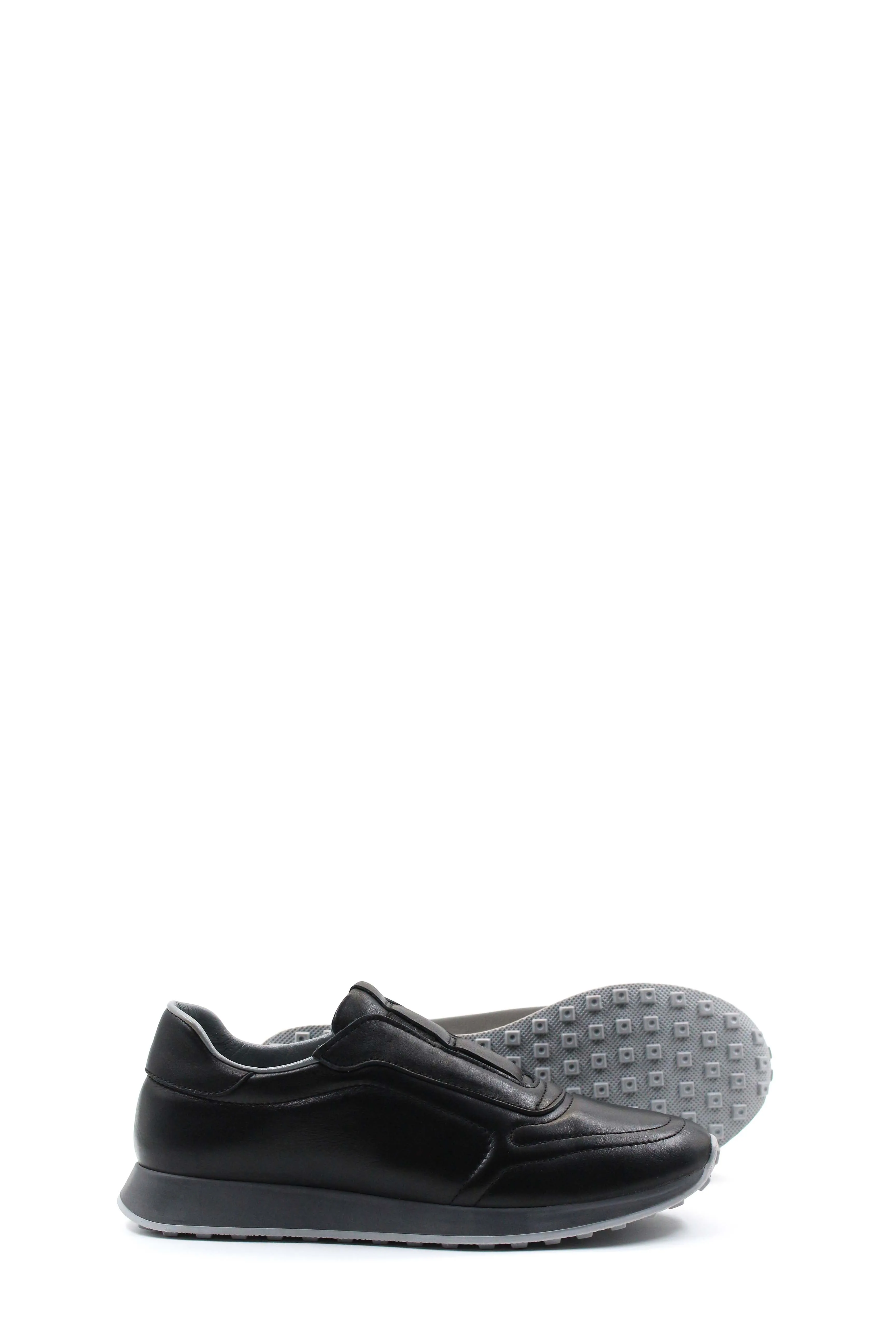 Black Leather Slip-On Sneakers Wessi sold by Wessi product image thumbnail 4