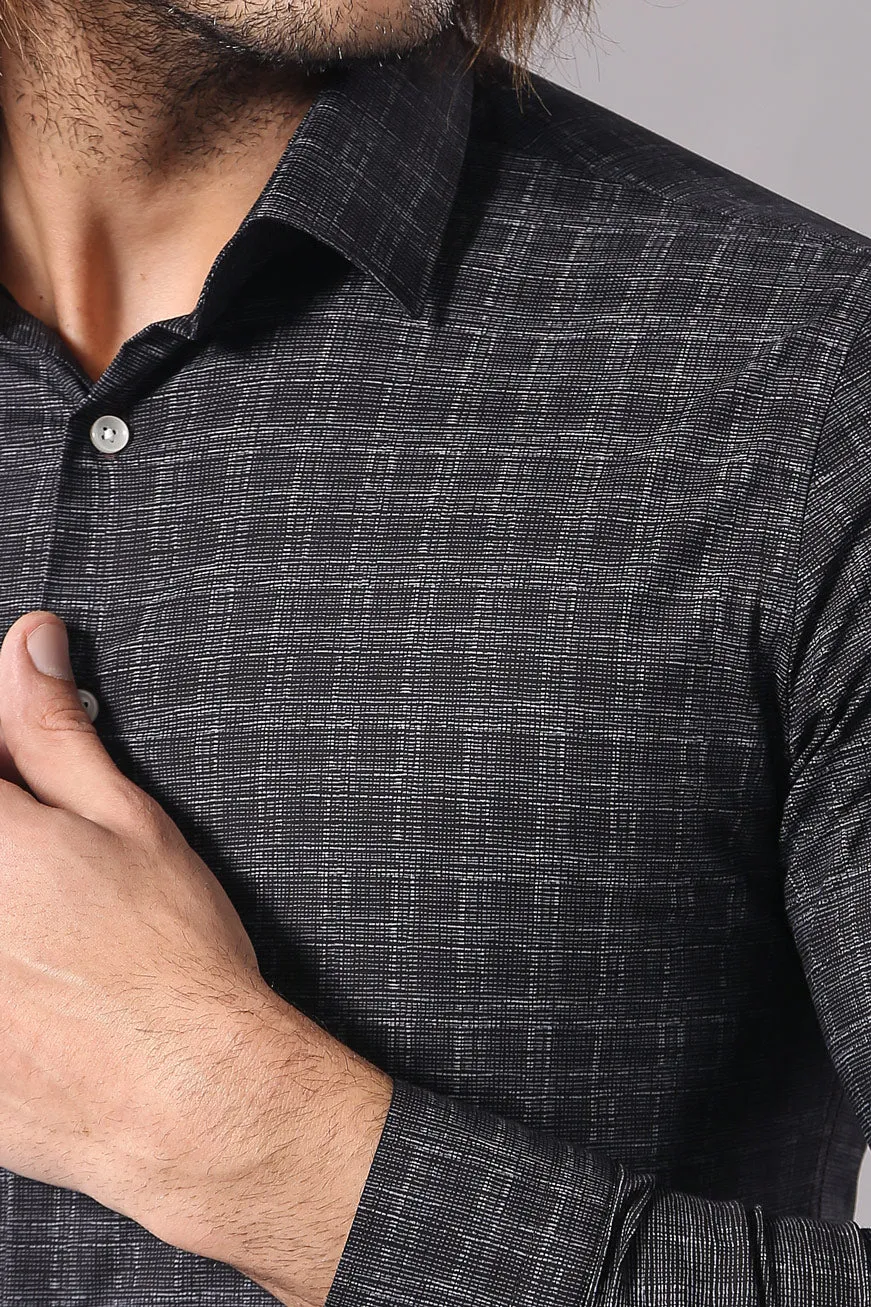 Plaid Patterned Black Shirt | Wessi sold by Wessi product image thumbnail 3