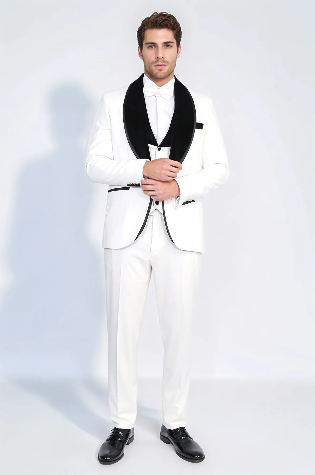 Classic Velvet Lapel White Tuxedo Suit - Wessi sold by Wessi product image thumbnail 4