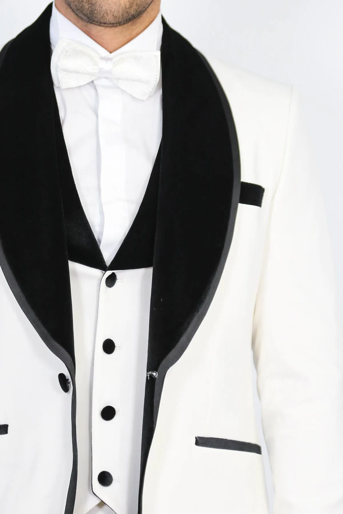 Classic Velvet Lapel White Tuxedo Suit - Wessi sold by Wessi product image thumbnail 2
