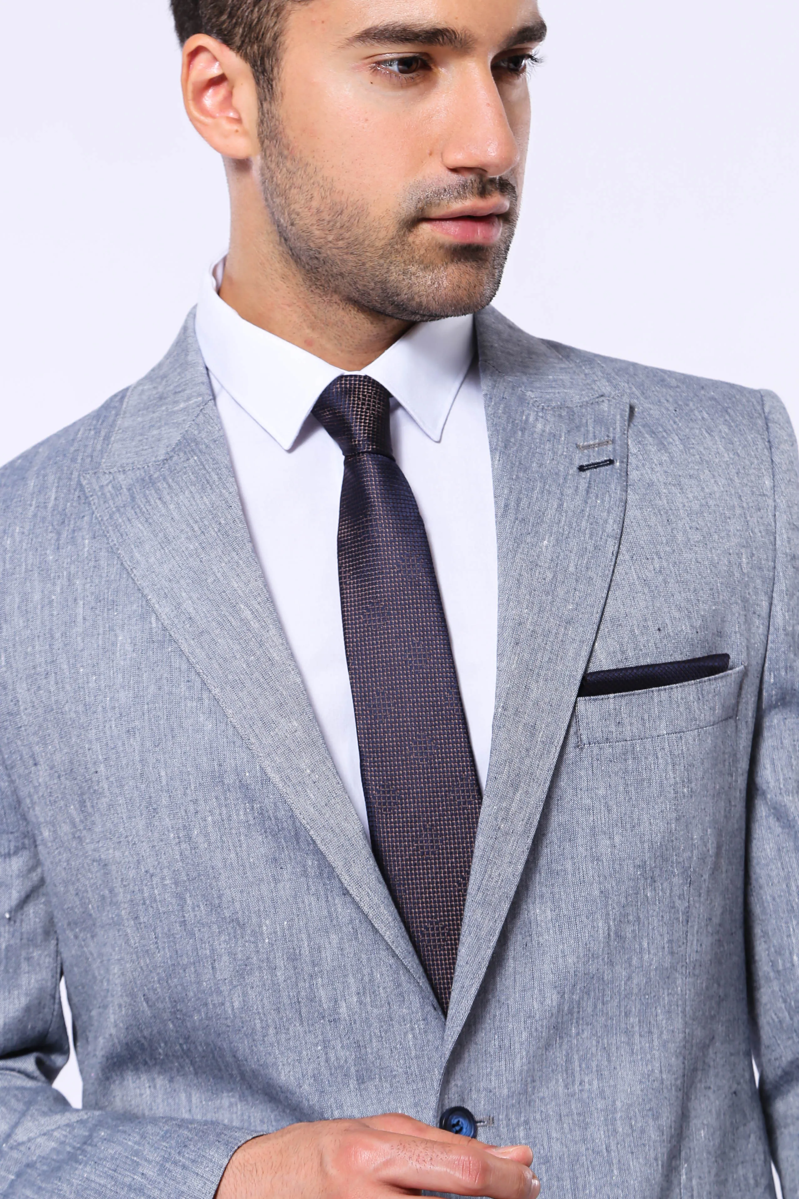 Slim-Fit Peak Lapel Blue Jacket - Wessi sold by Wessi product image thumbnail 2