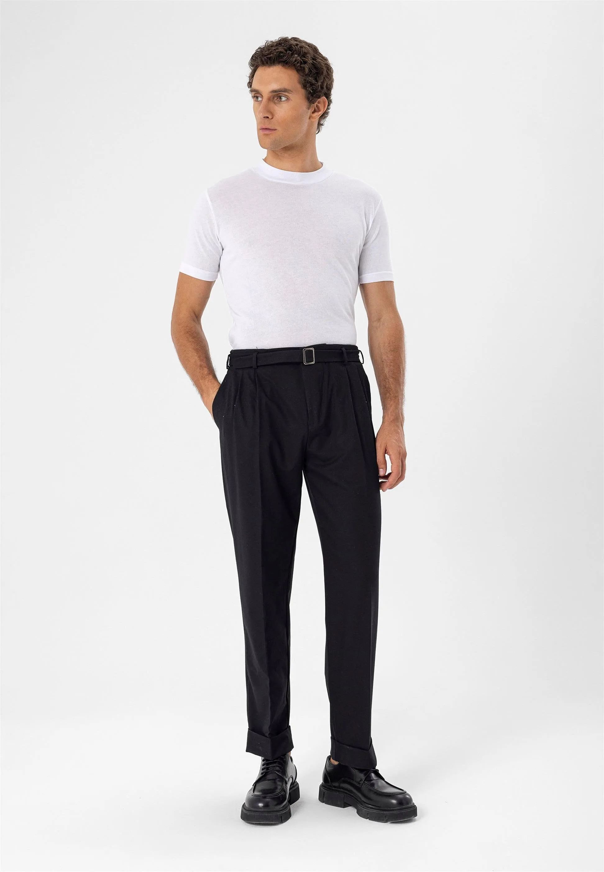 White Crew Neck Slim Fit T-Shirt - Wessi sold by Wessi