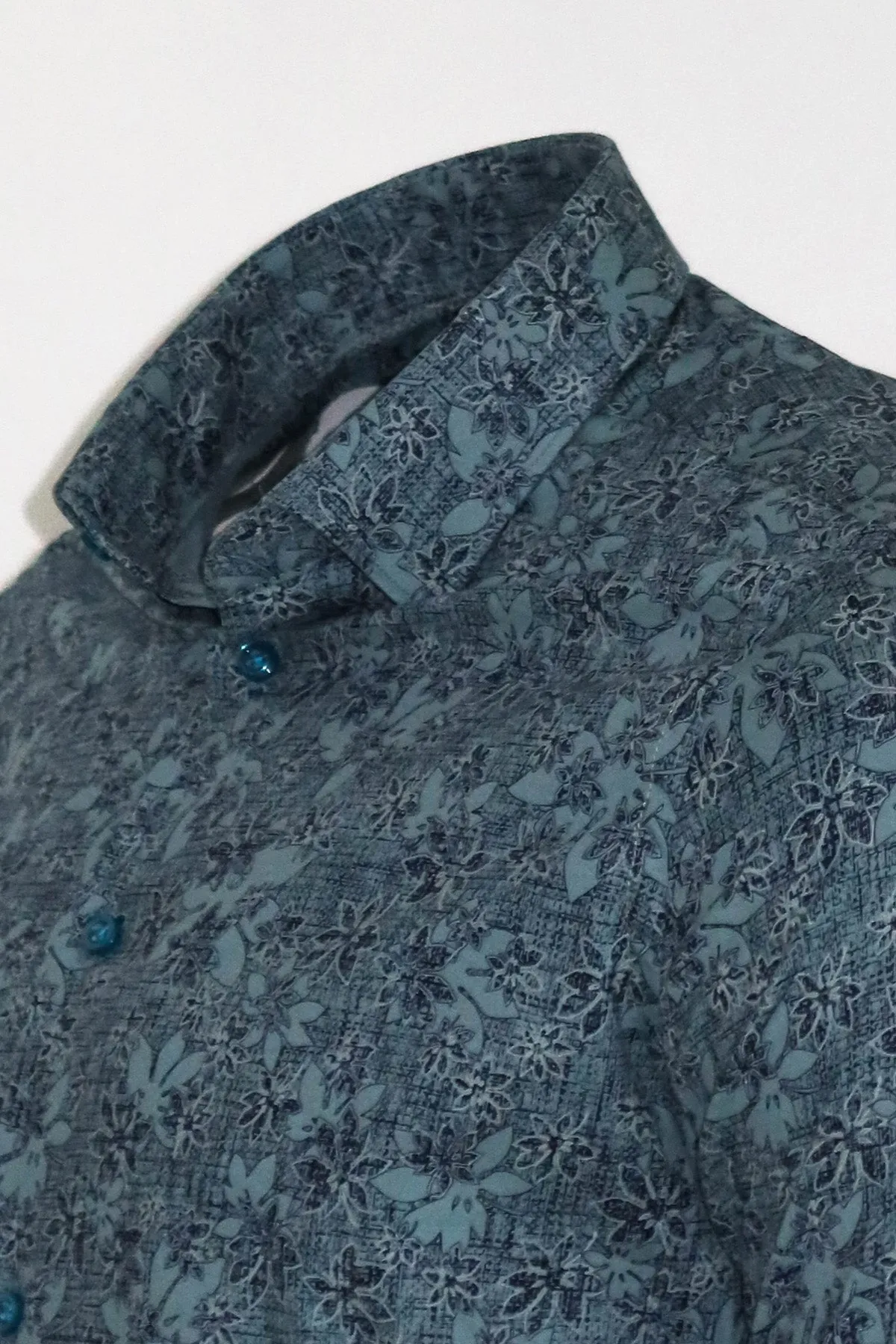 Bloom Patterned Green Slim Fit Shirt - Wessi sold by Wessi product image thumbnail 2