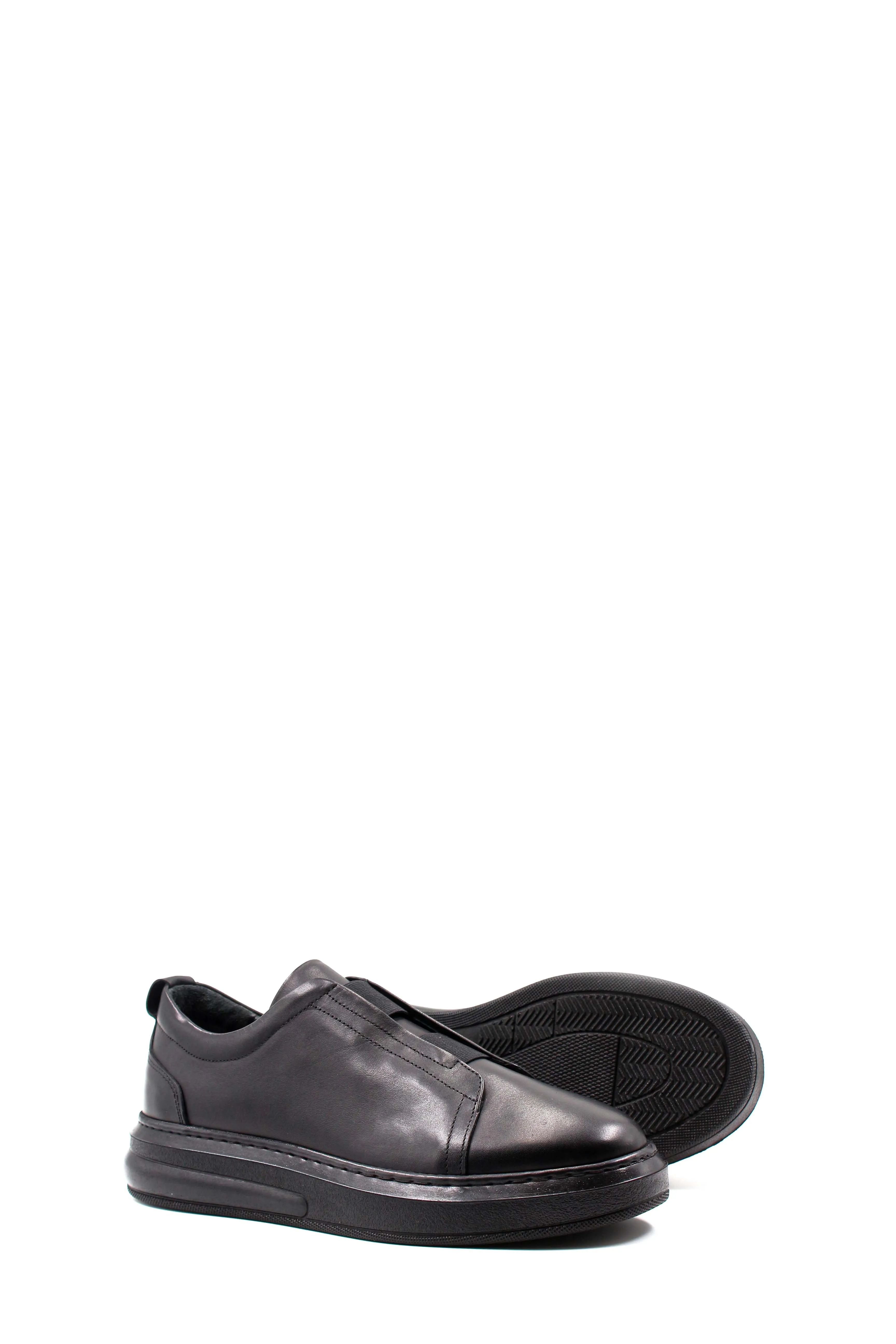 Black Leather Slip-On Sneakers-Wessi sold by Wessi product image thumbnail 3