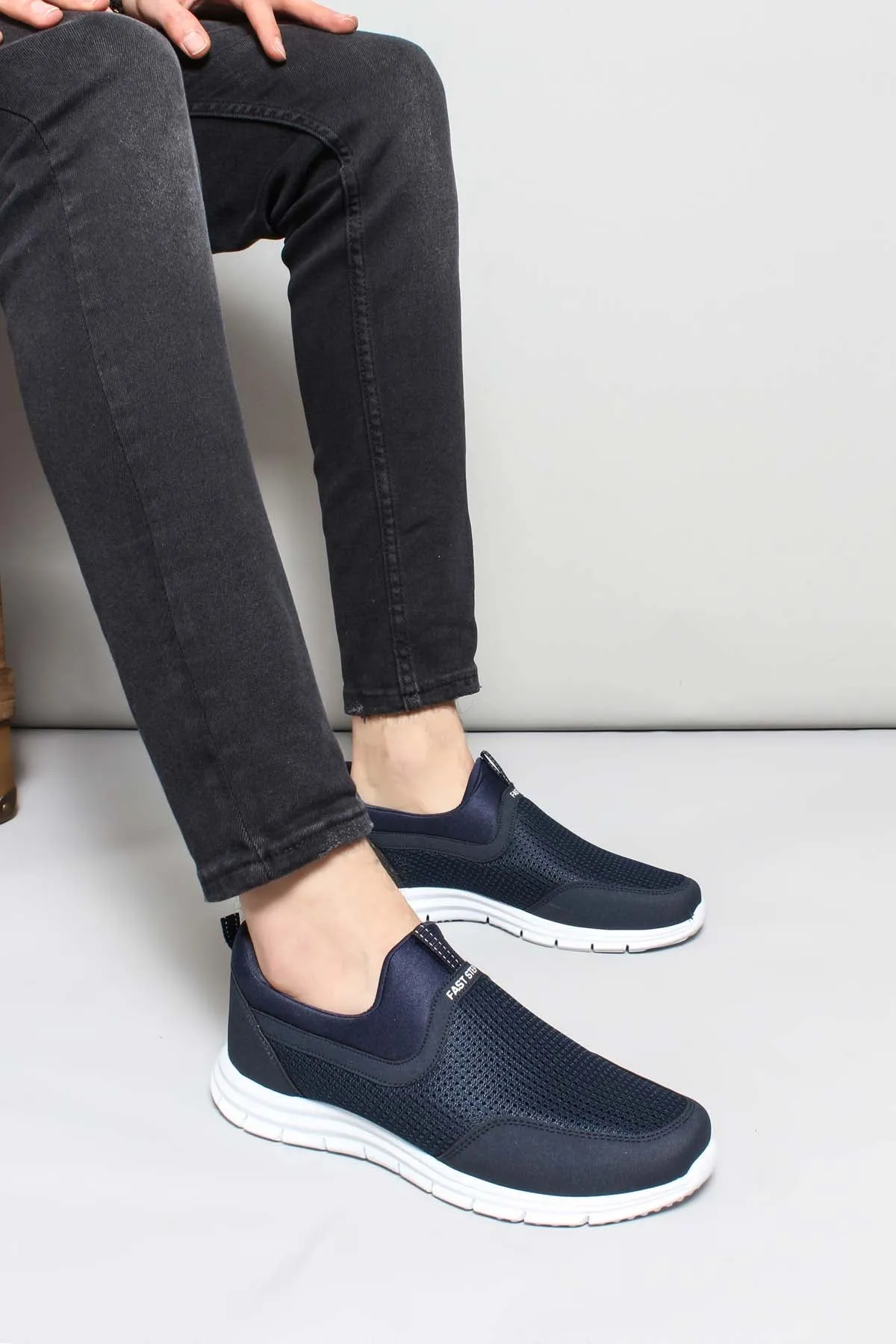 Men's Navy Athletic Mesh Slip-On Sneakers - Wessi sold by Wessi