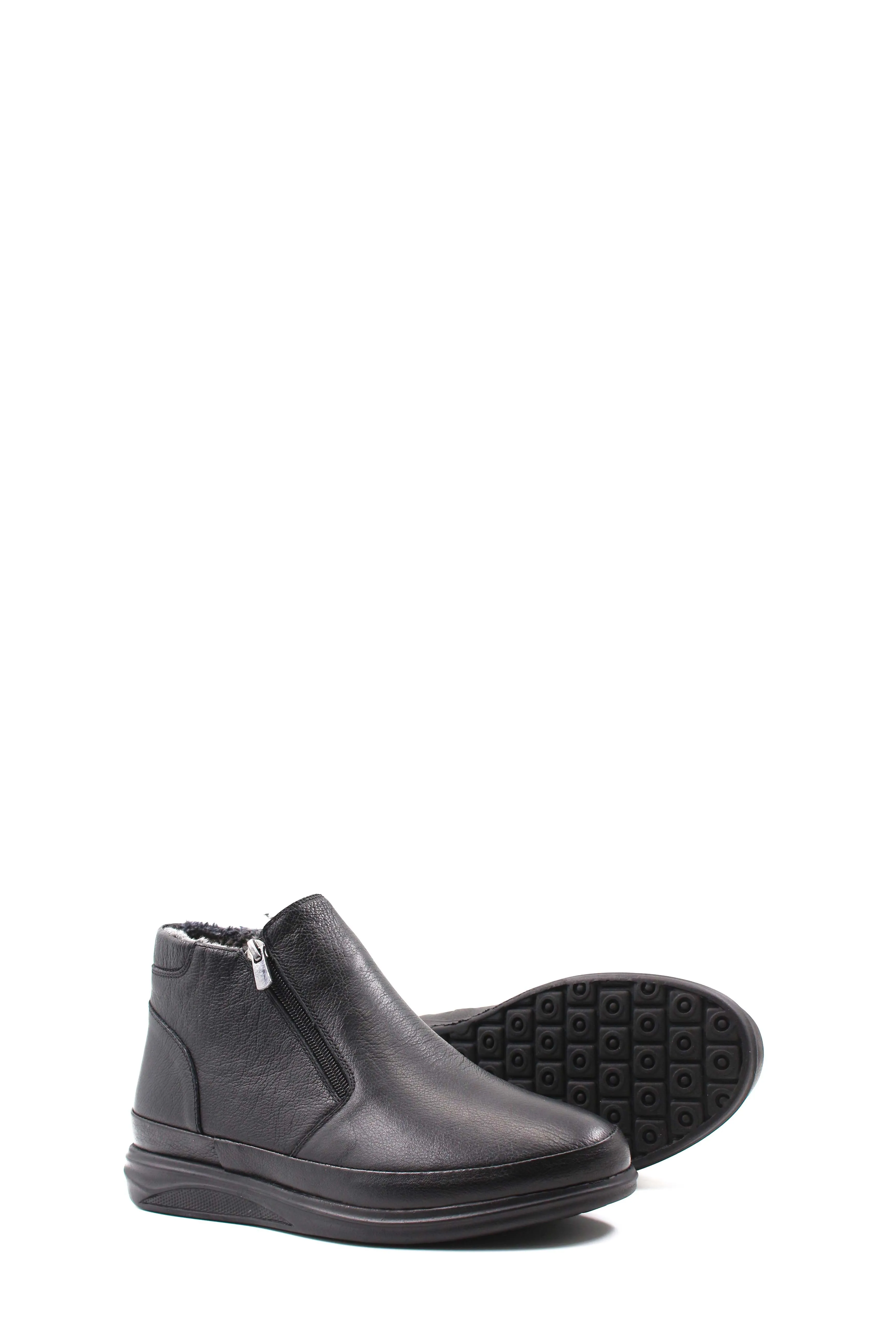 Men's Black Leather Zip-Up Ankle Boots with Fur Lining - Wessi sold by Wessi product image thumbnail 3