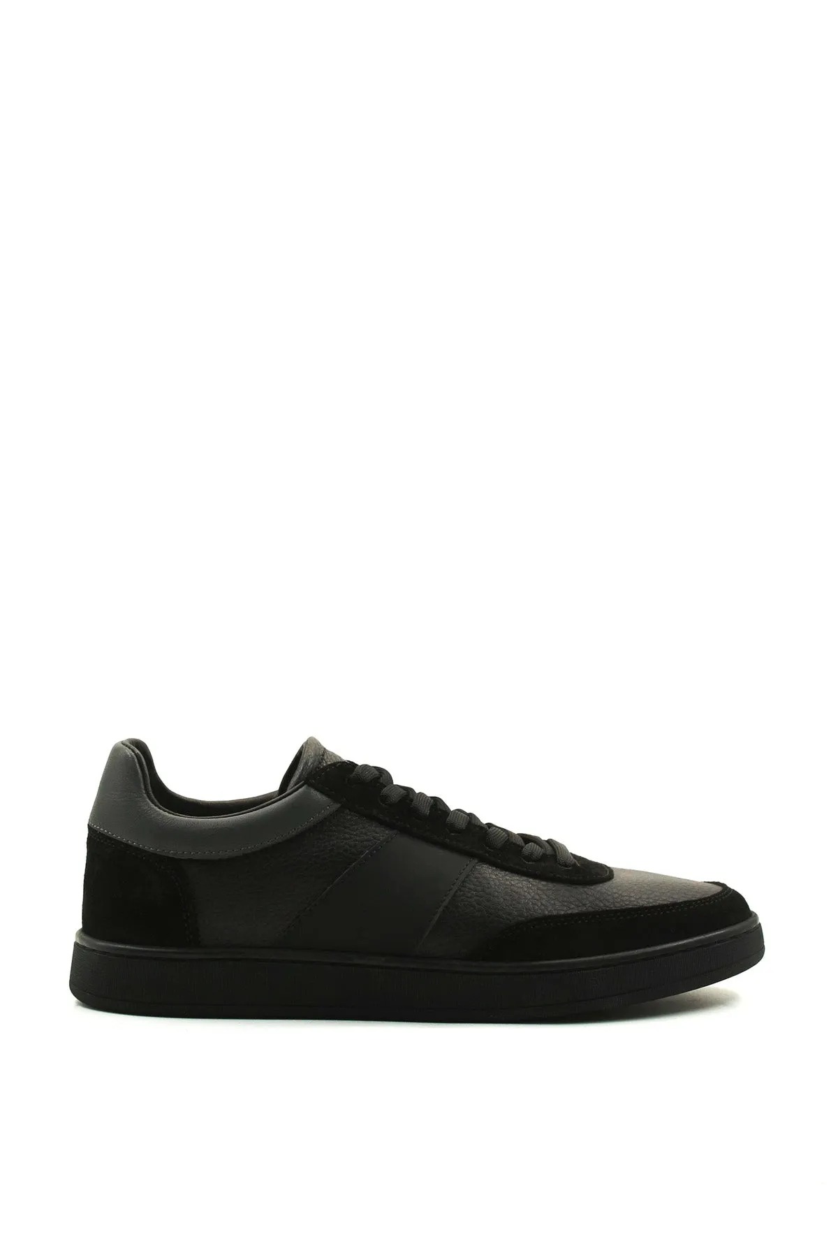 Men's Black Leather Casual Sneakers with Suede Accents - Wessi sold by Wessi