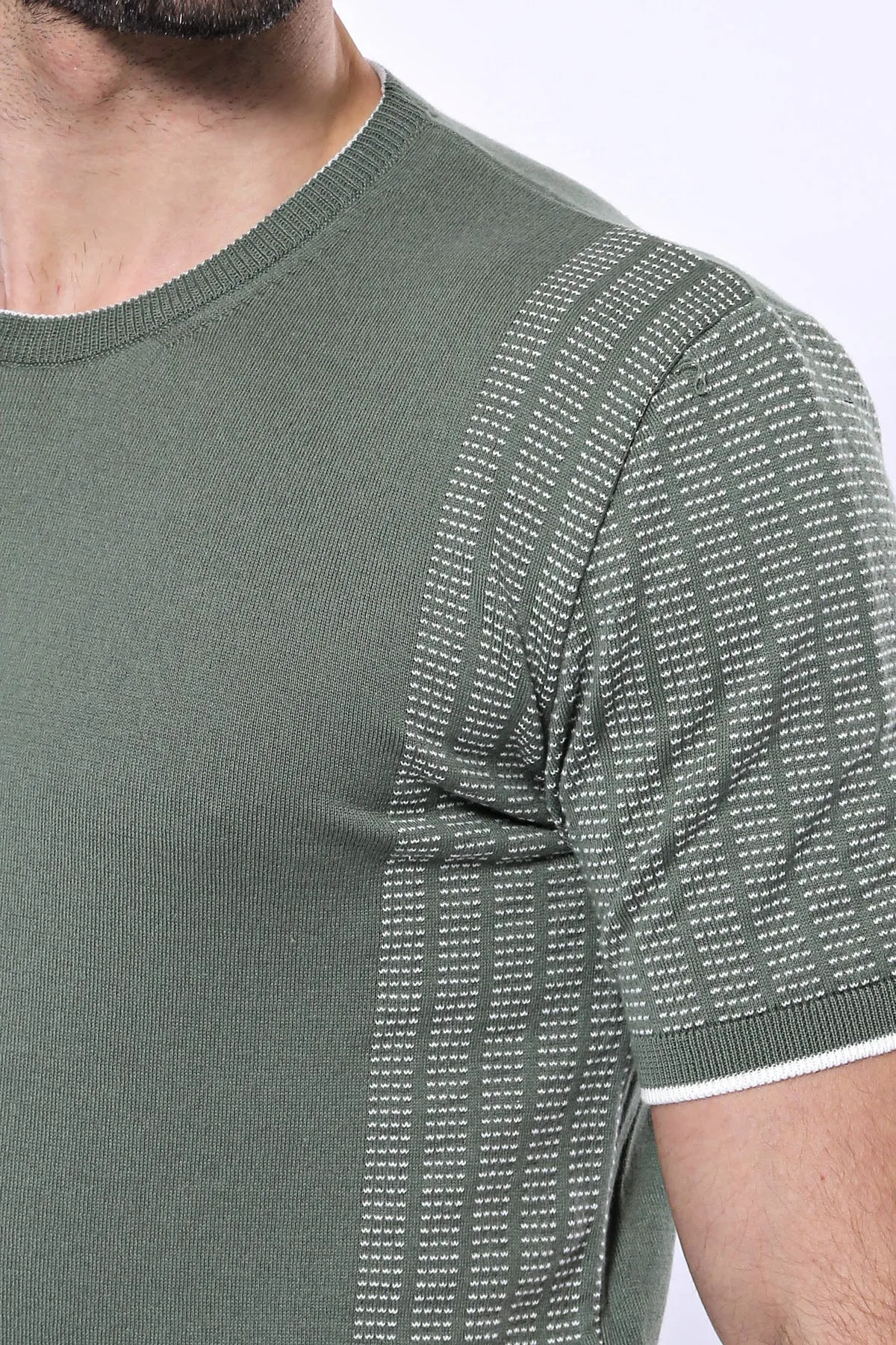 Circle Neck Patterned Green Knitted T-Shirt - Wessi sold by Wessi product image thumbnail 2