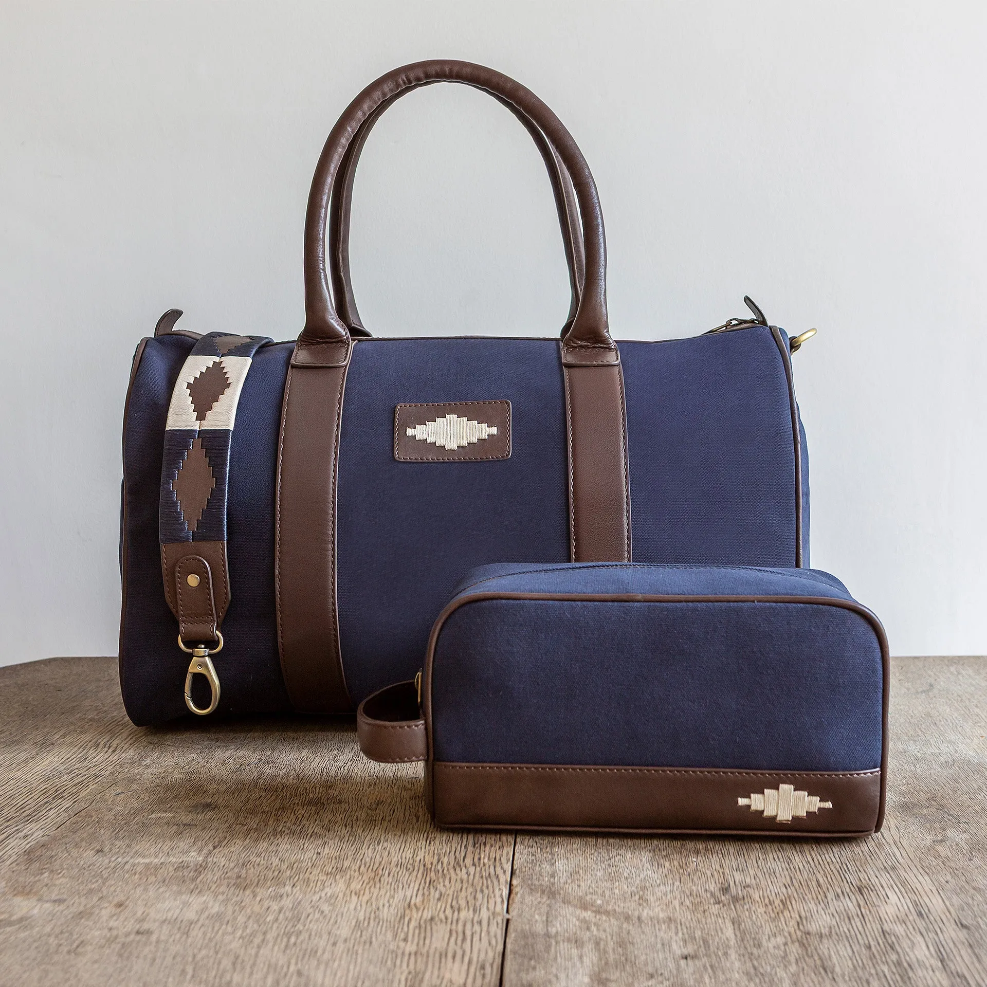 Hombre washbag - brown leather and navy canvas with cream stitching sold by Pampeano product image thumbnail 4