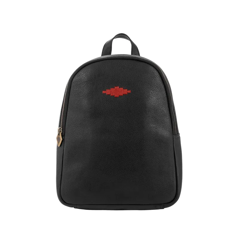 Viajera Small Backpack - Black Leather made by Pampeano