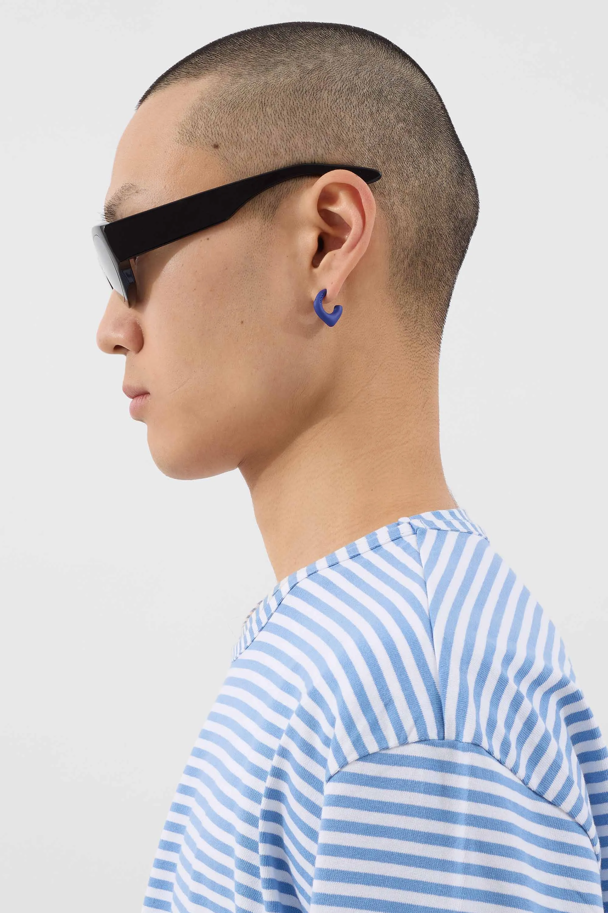 SINGLE METALLIZED EARRING / blue matte sold by Sunnei product image thumbnail 2