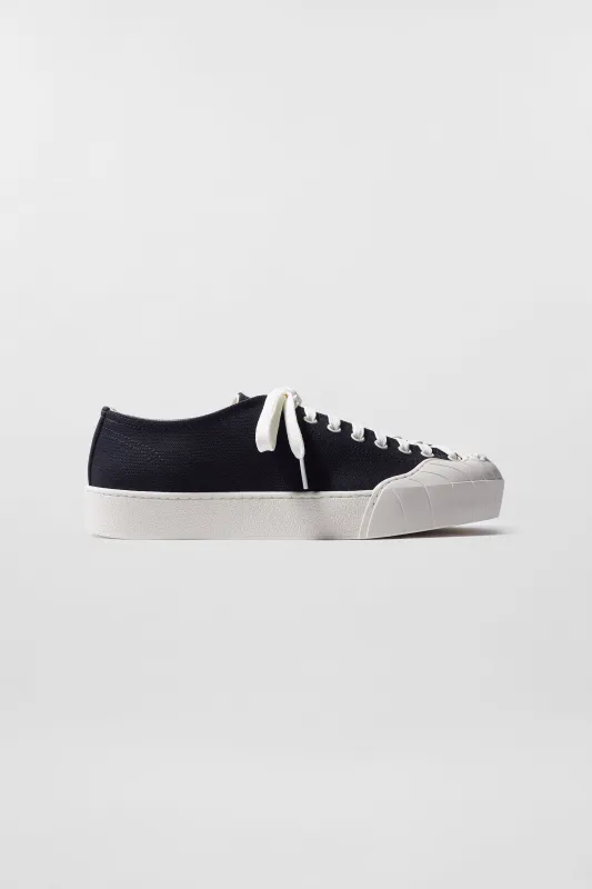 TU ISI / black sold by Sunnei