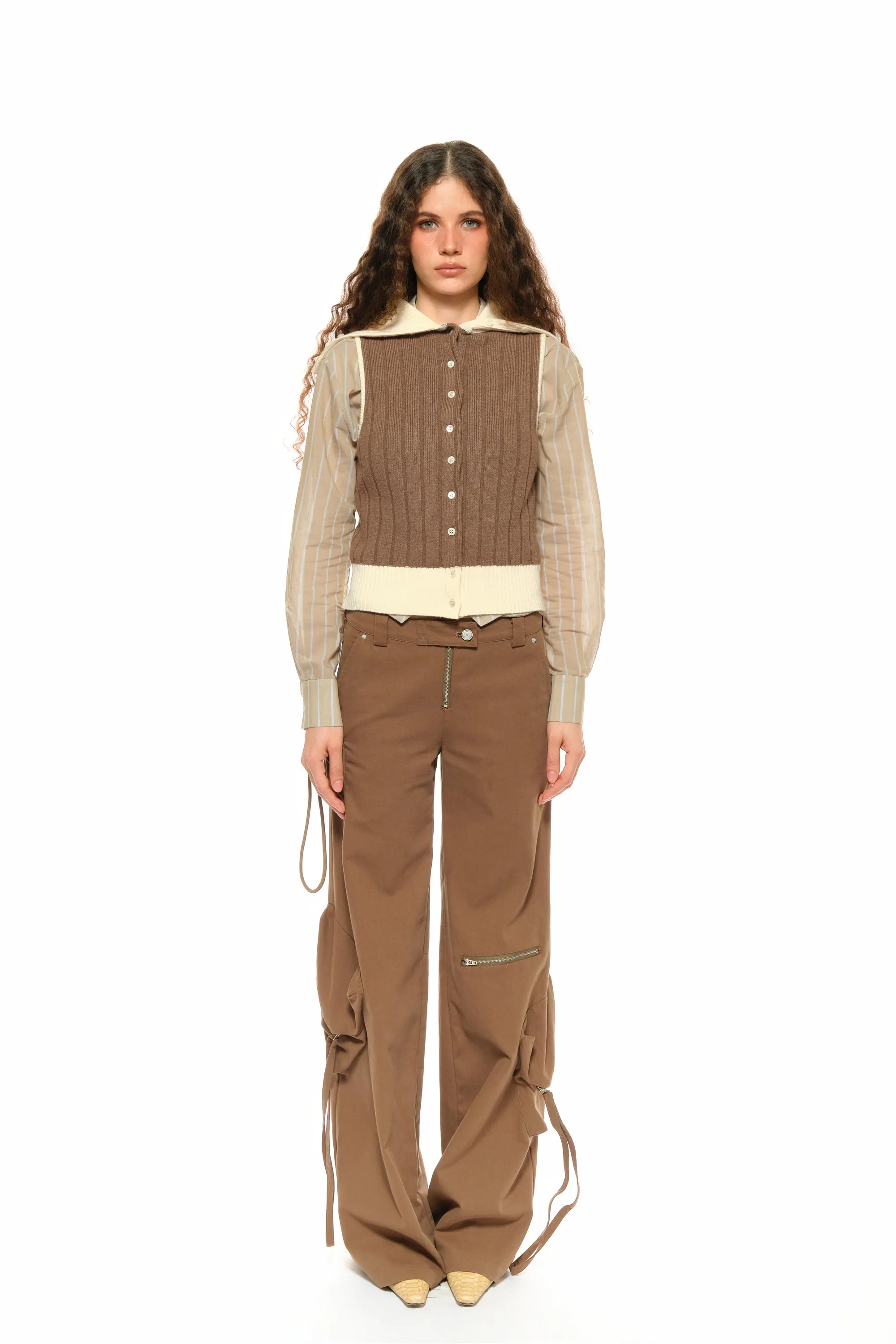 Mavis Low-Waist Cargo Pants in Brown sold by PANN product image thumbnail 4