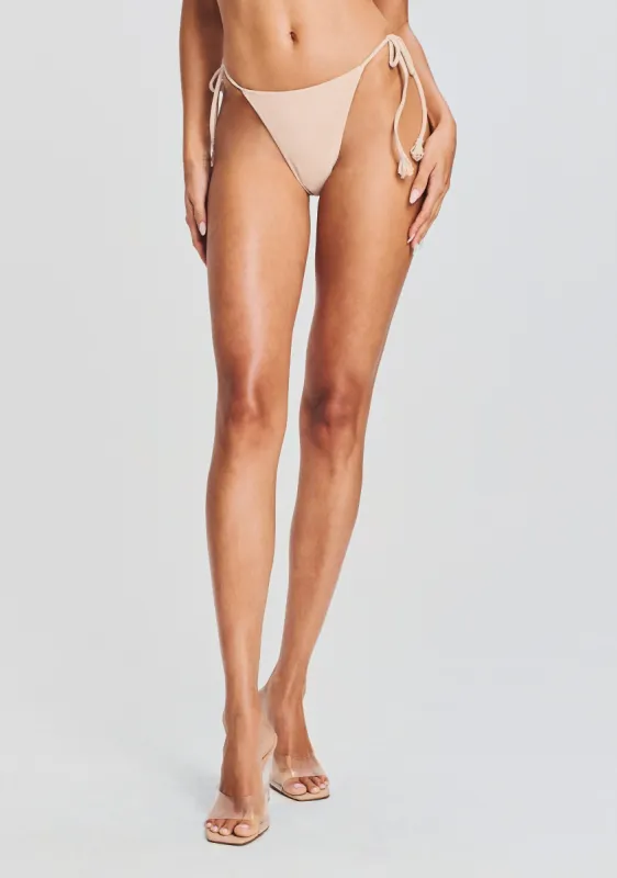 Emelie Bikini Bottom sold by Retrofete