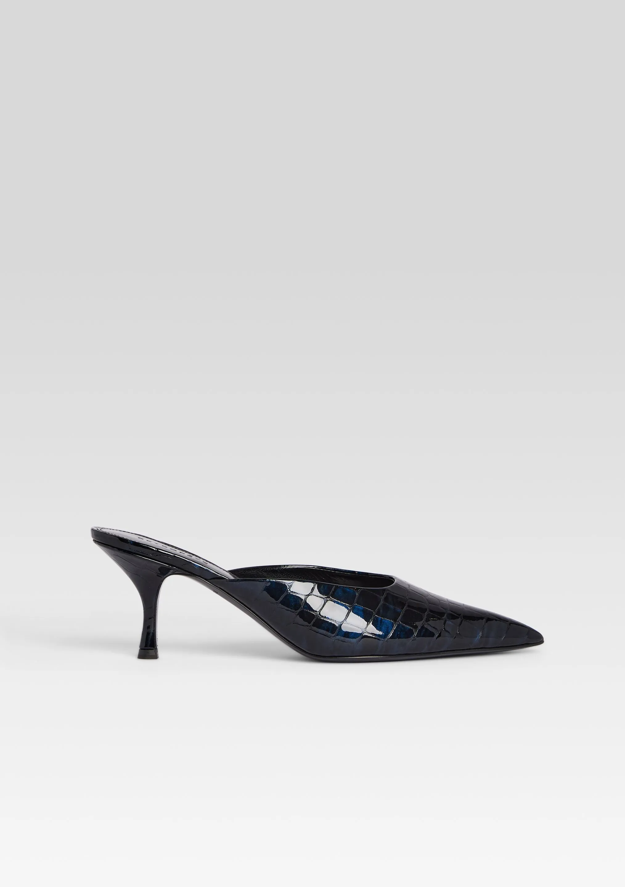 Bonnie Leather Mule sold by Retrofete