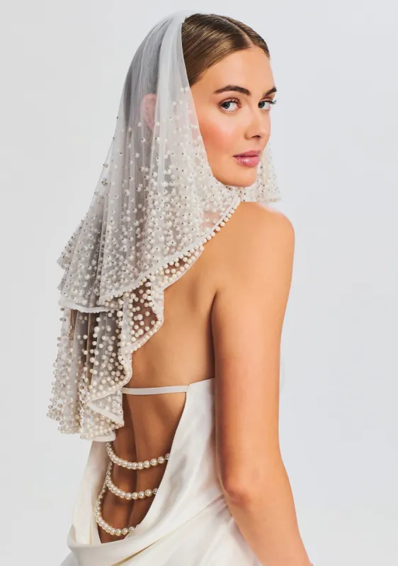 Bridgette Pearl Veil sold by Retrofete