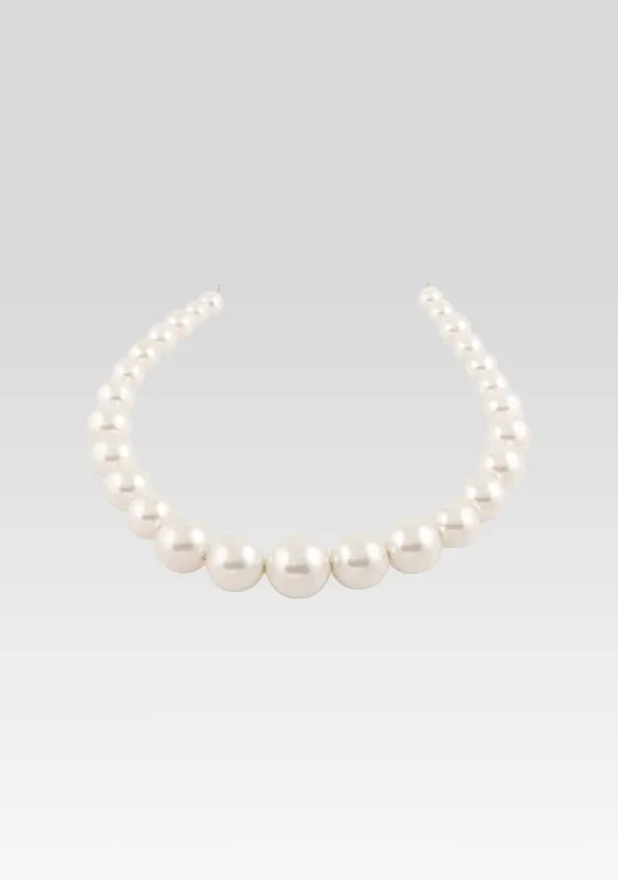 Small Venus Pearl Crown sold by Retrofete