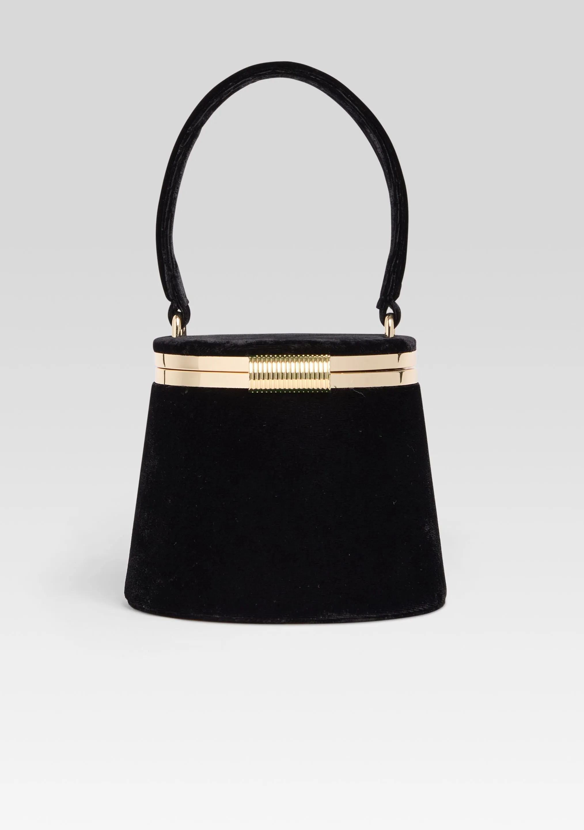 Lesla Velvet Case sold by Retrofete