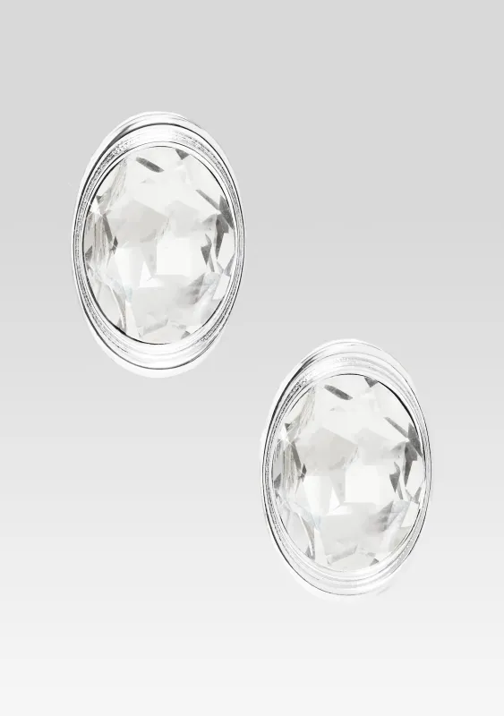 Salma Earrings sold by Retrofete