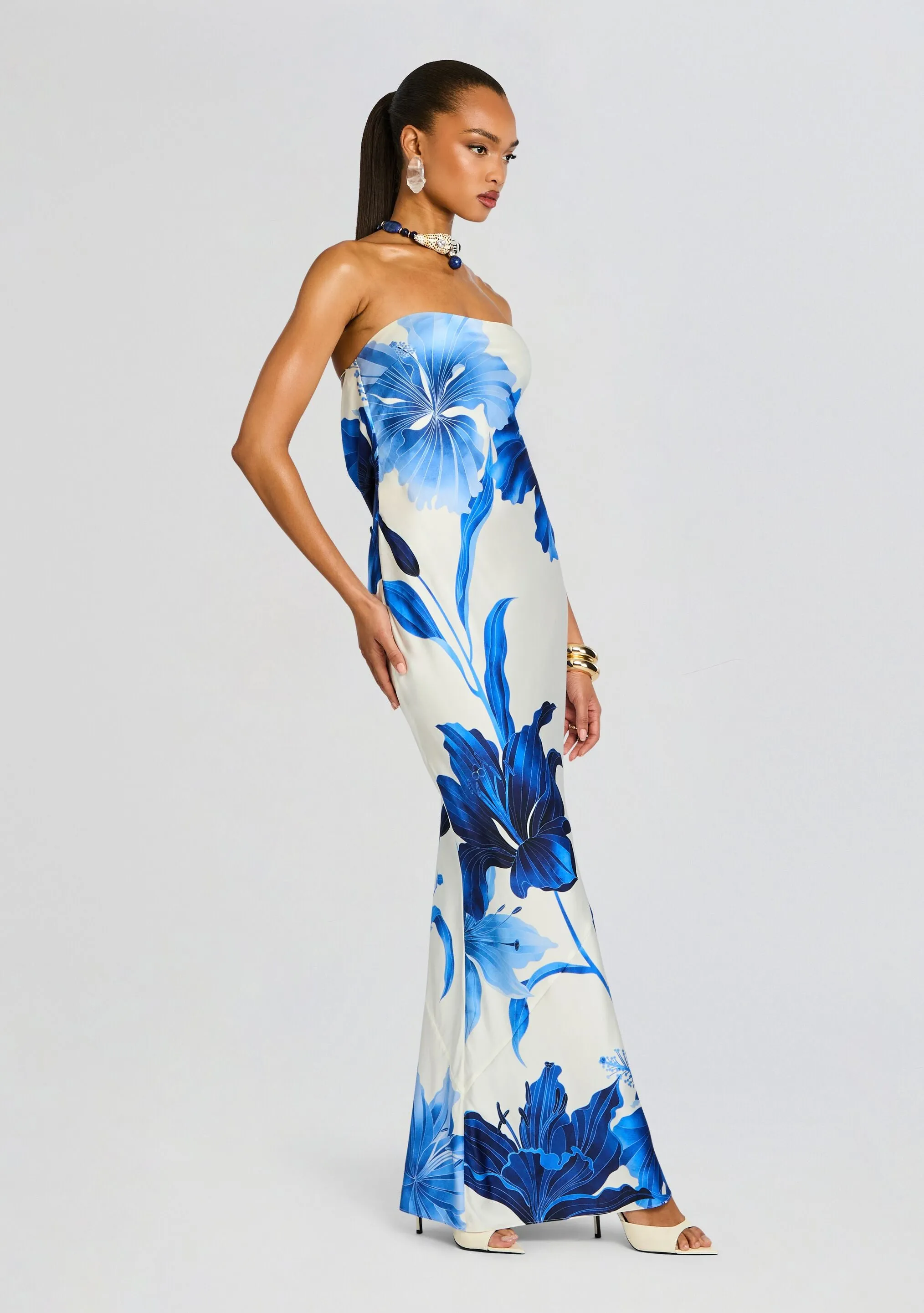 Keaton Silk Dress sold by Retrofete product image thumbnail 4
