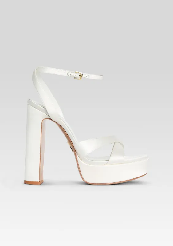 Melodia Platform Sandal made by Retrofete