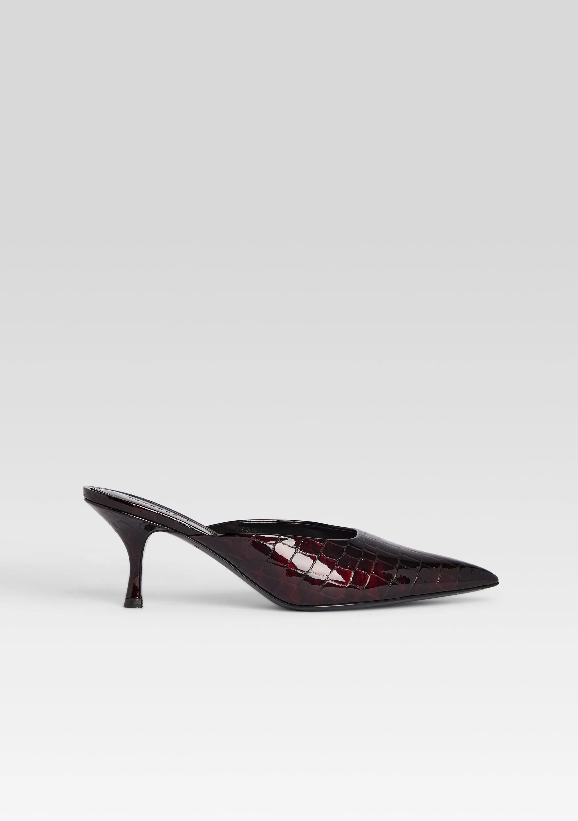 Bonnie Leather Mule sold by Retrofete