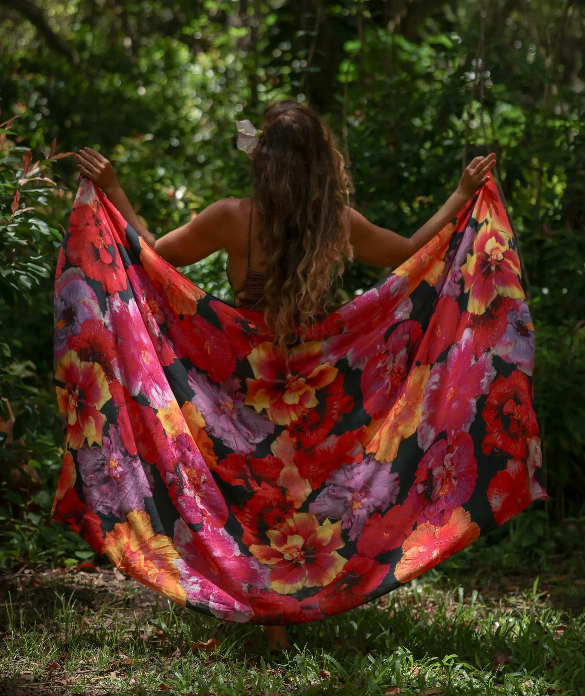 Hibiskiss Moon Pareo with Ocean Dreamer sold by Society Bikini product image thumbnail 3