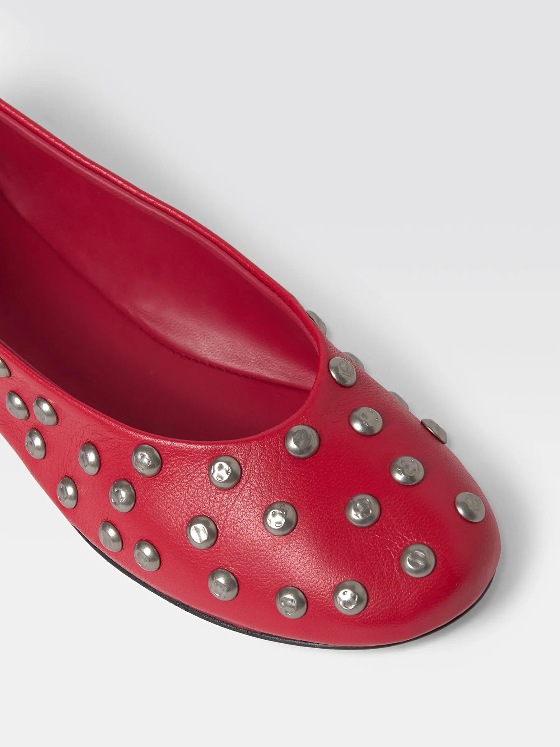 Bailarina Studs sold by Gimaguas product image thumbnail 2