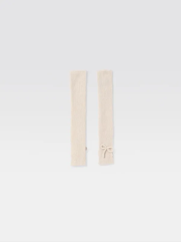 Lacito Mitten made by Gimaguas